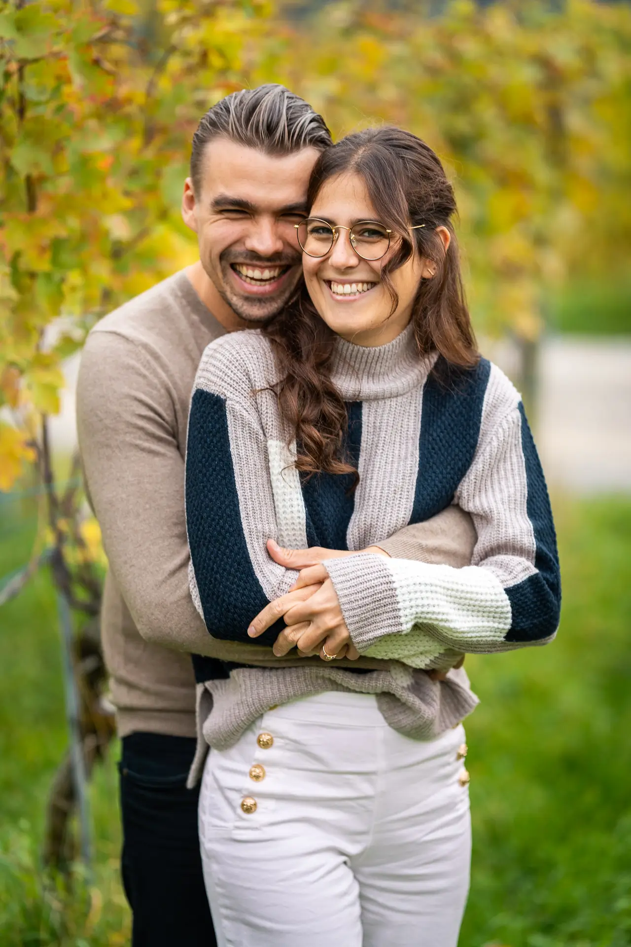 Paar vor weiter Landschaft im Thurgau