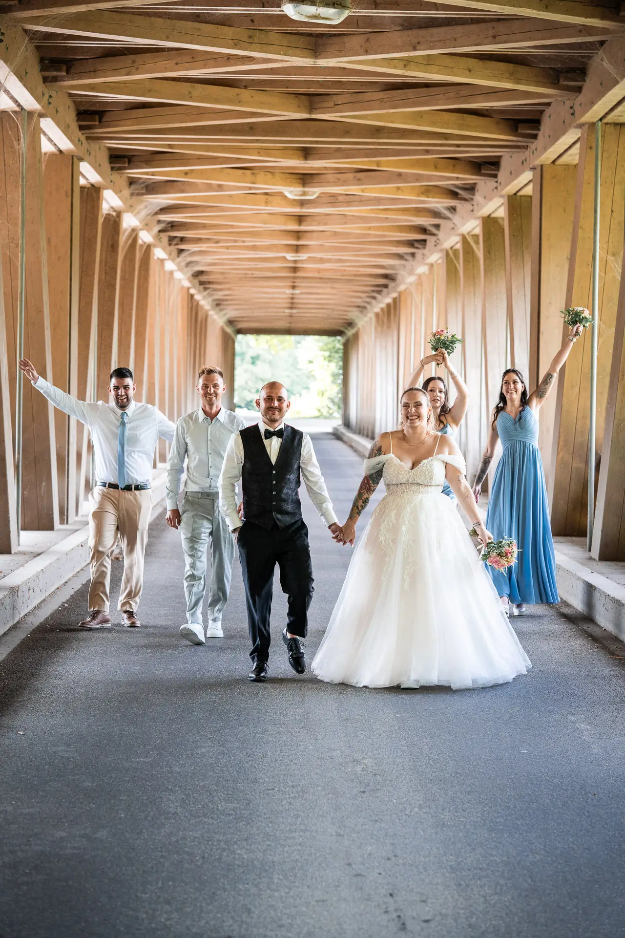 Brautpaar vor Rheinfall Kulisse