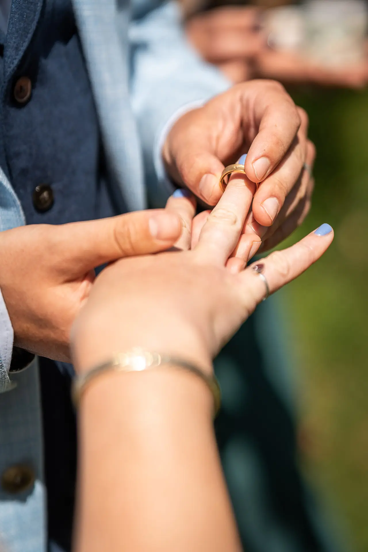 Detailaufnahme Eheringe Hochzeit Wiesendangen