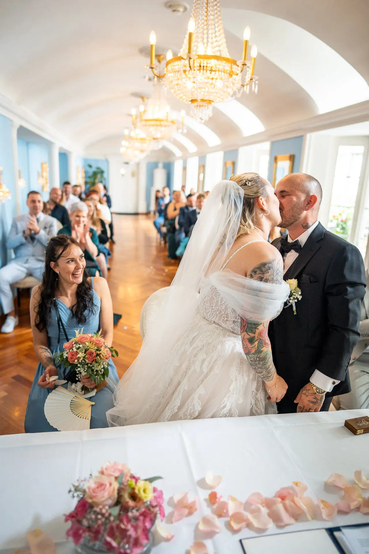 Braut und Bräutigam im Schloss Laufen