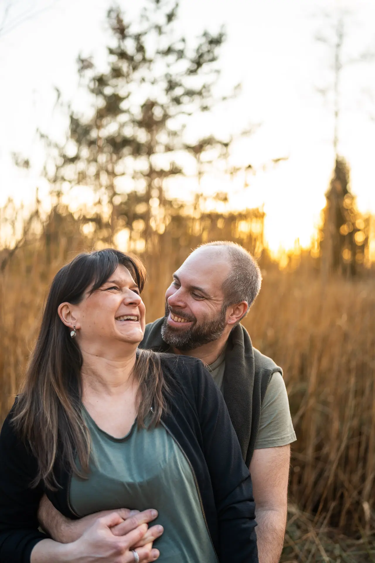 Vorfreude auf das Baby im Wald
