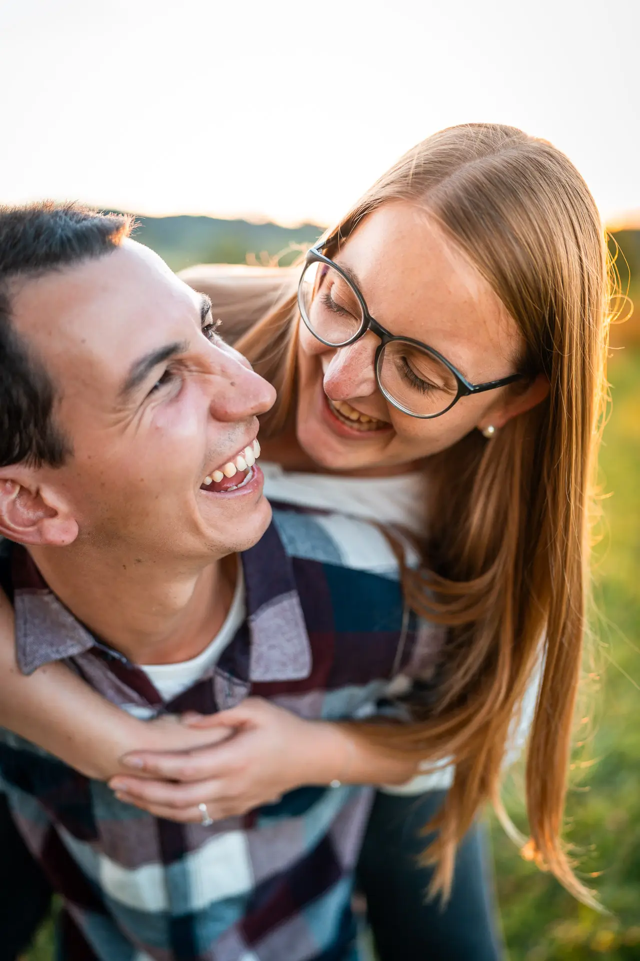 Spätsommerliches Paarshooting am Wasser