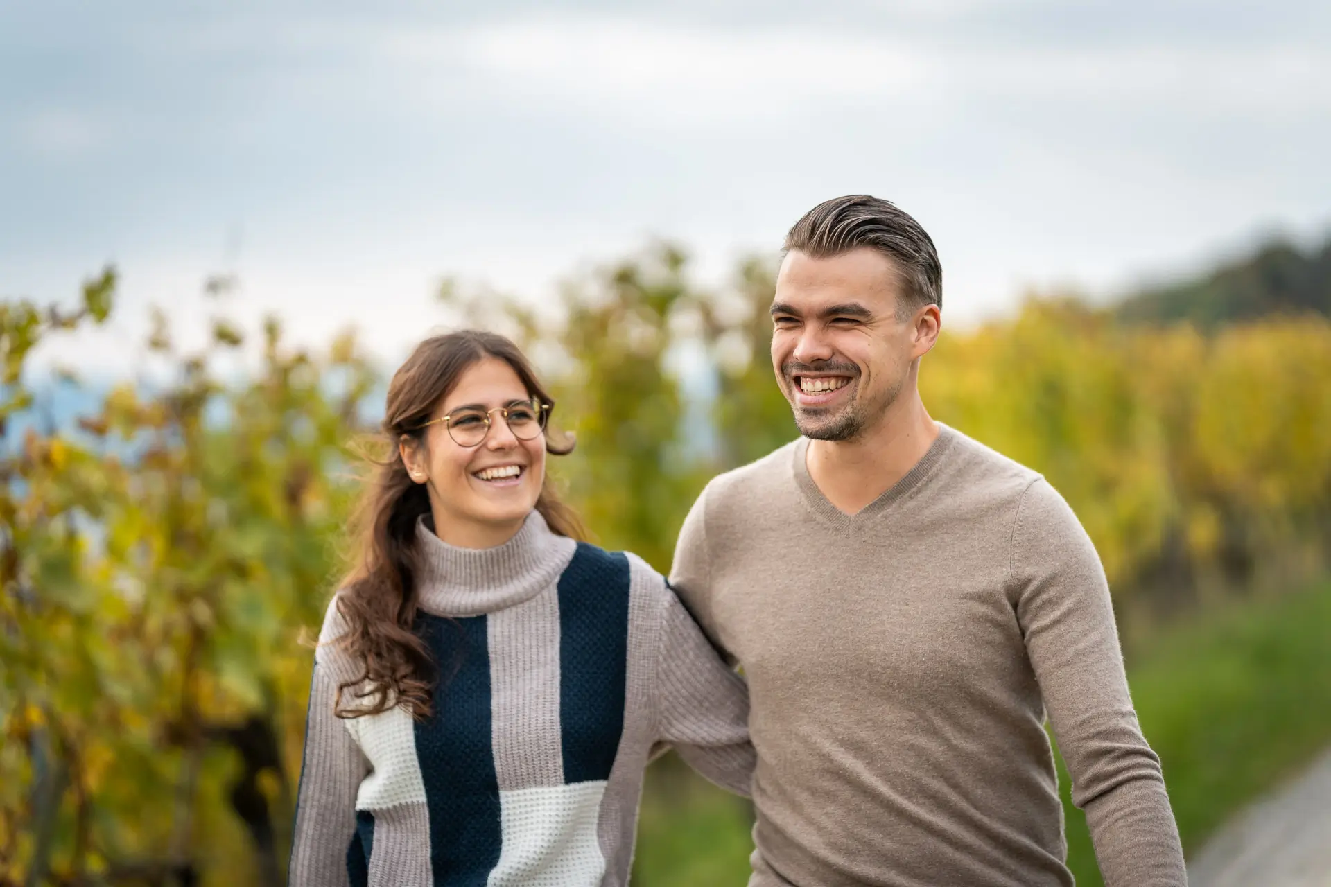 Verlobungsshooting mit weiter Aussicht im Thurgau