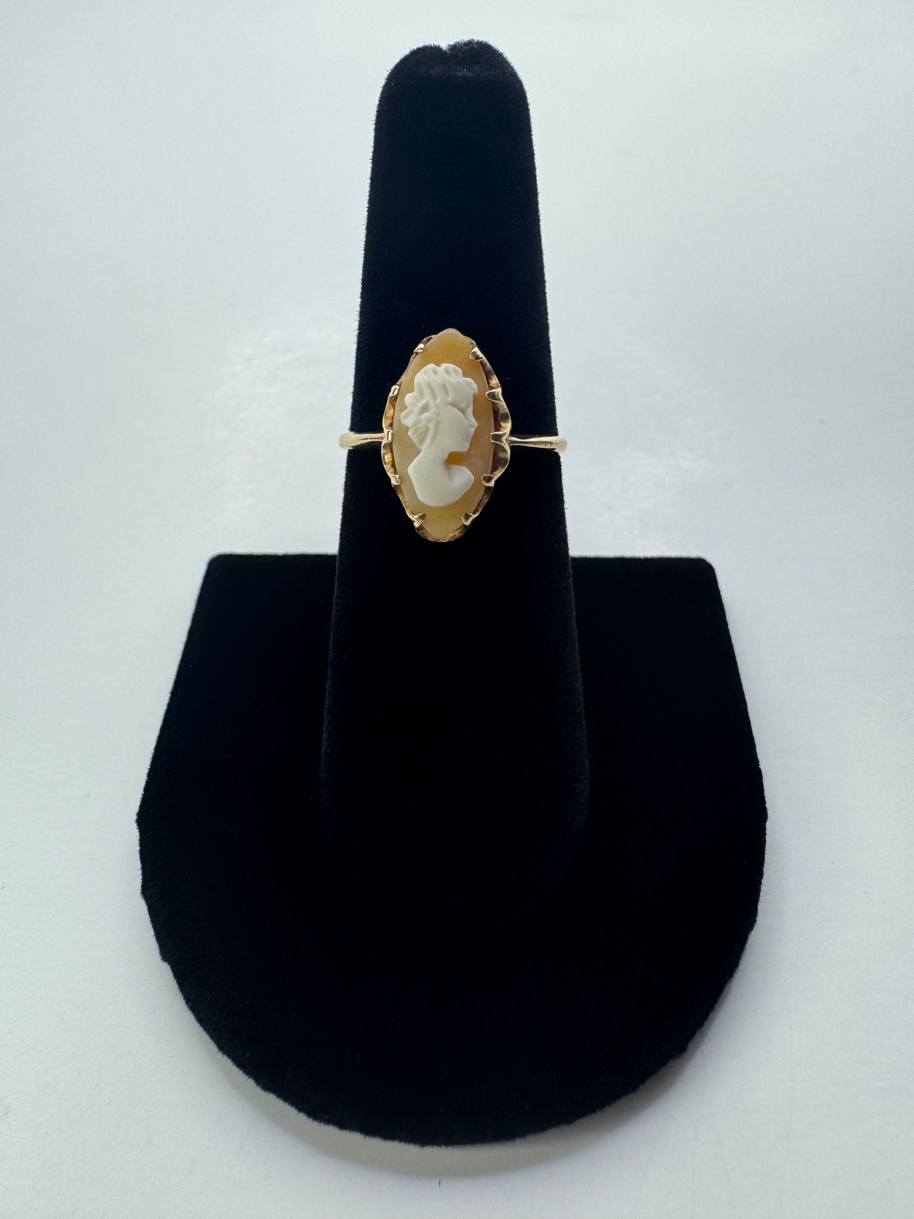 Cameo Gold Ring