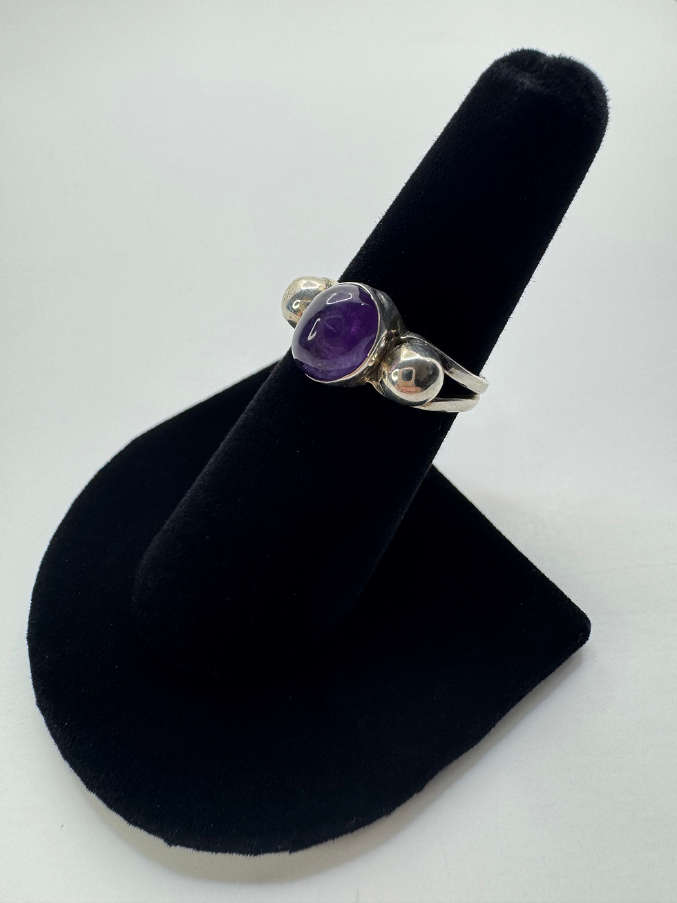 Thumbnail: Amethyst Cabochon Silver Ring