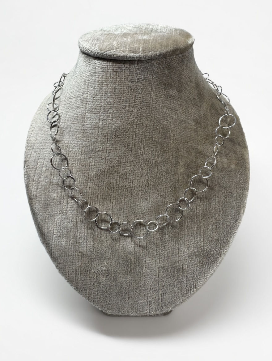 Thumbnail: Artisan Circle Link Silver Chain 