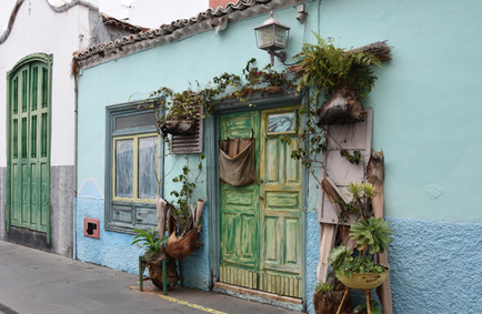 Une maison colorée et décorée dans la Ranilla à Puerto de la Cruz à Tenerife
