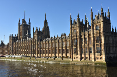 Houses of Parliament depuis Westminster Bridge à Londres