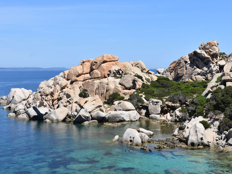 Les blocs de granit de la Cala Spinosa sur le Capo Testa en Sardaigne