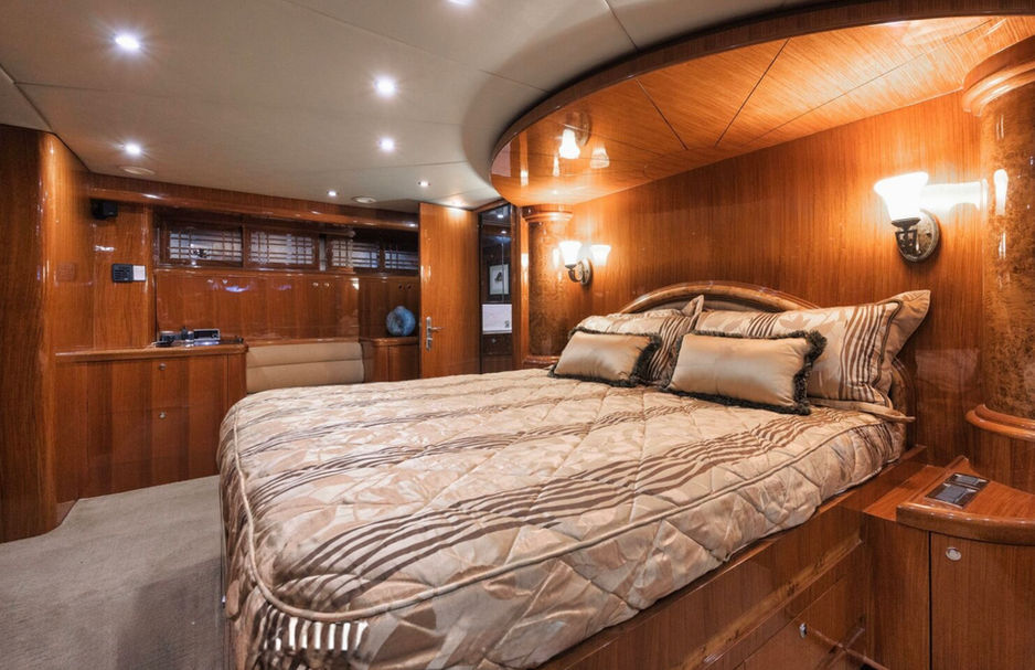 Johnson 87' 2006 Yacht for Sale