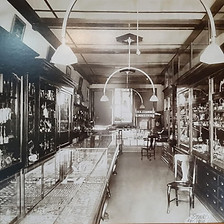 First store photo circa 1889