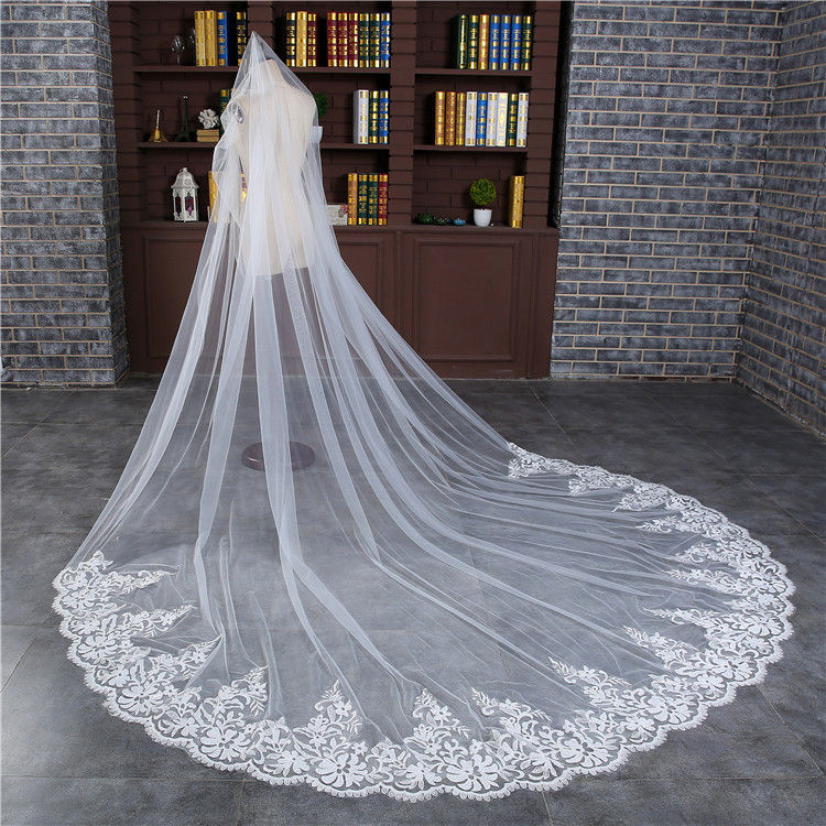 Miniaturbild: 3 Meters Wedding Veils Pure White