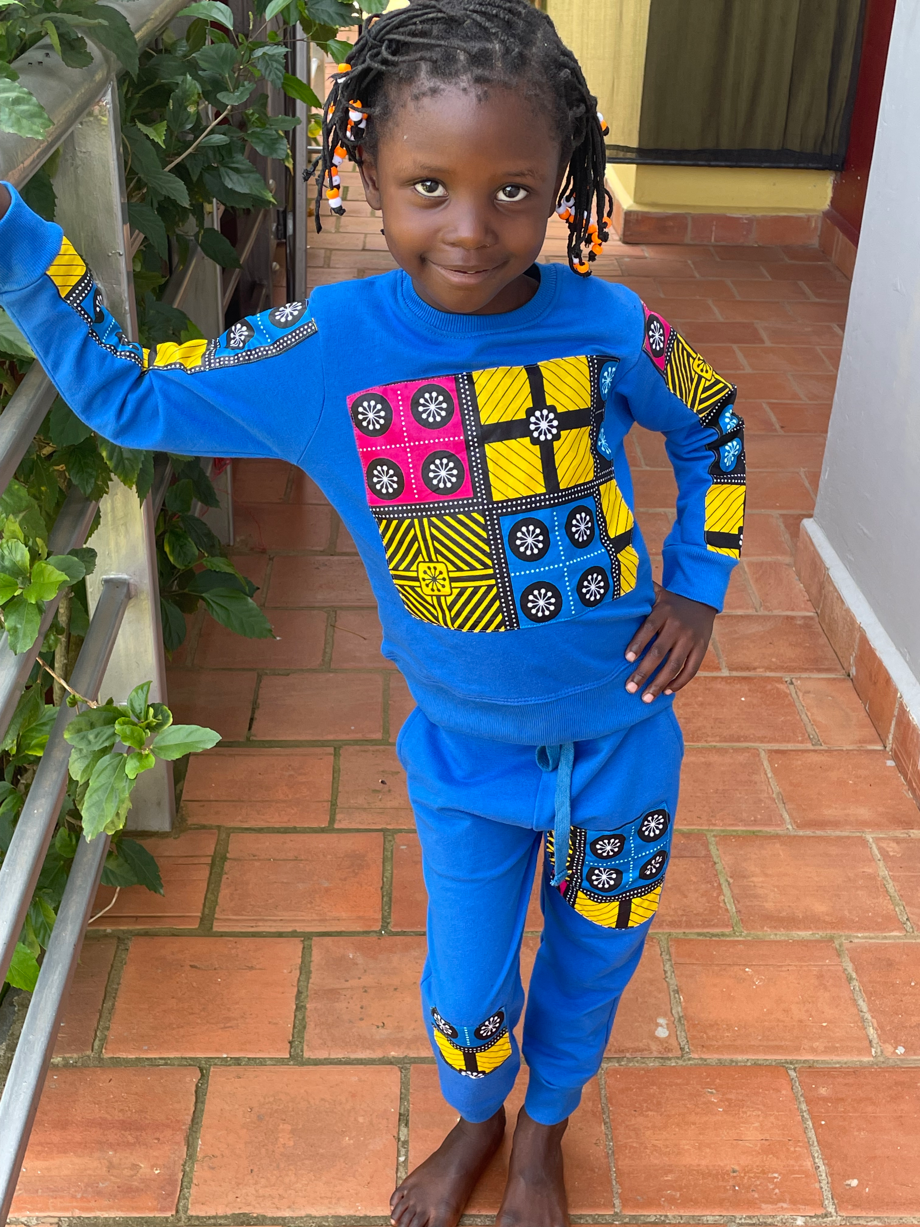 Child's Sweat top - Size 4