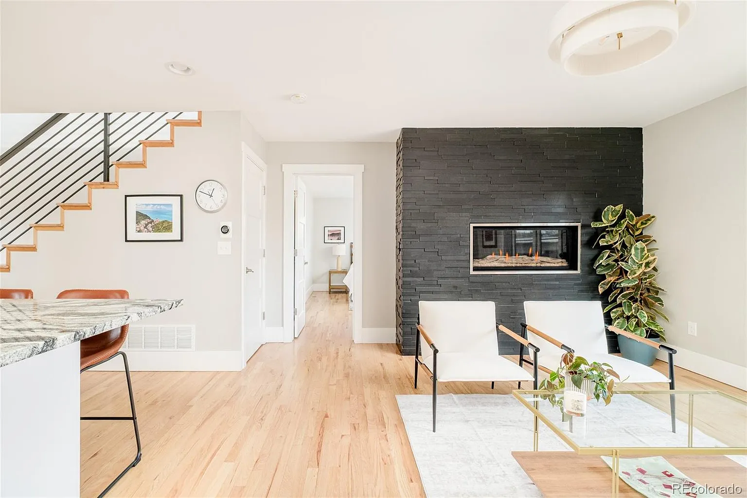 Living room w/ fireplace