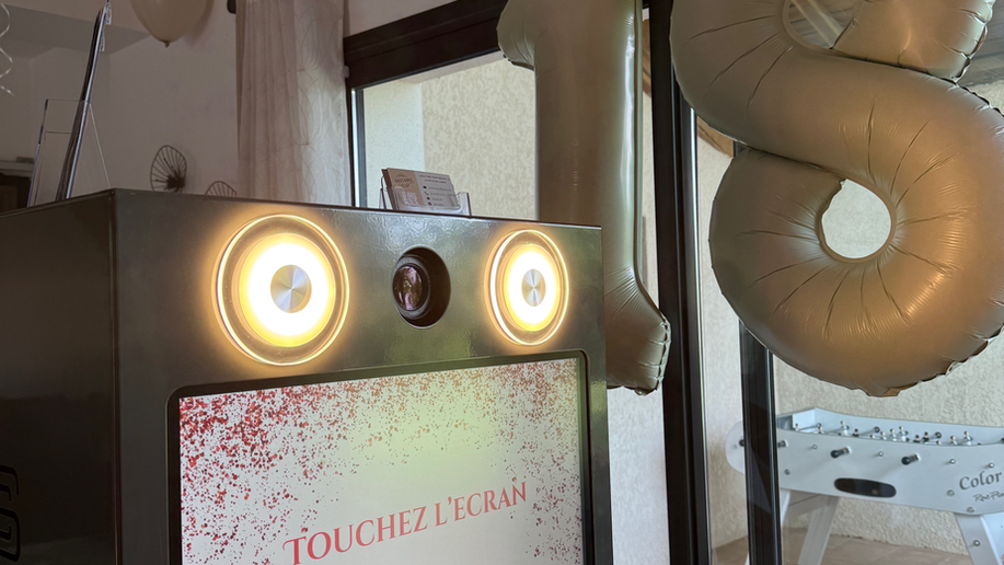 Photobooth Many personnalisé pour anniversaire 18 ans en Tarn-et-Garonne