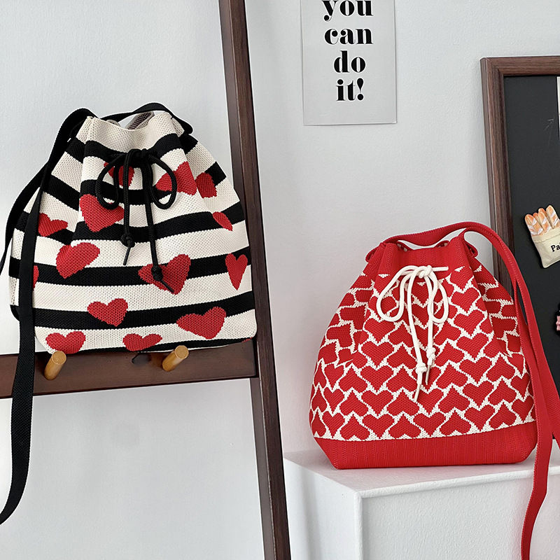 Thumbnail: Panda true love heart back bag