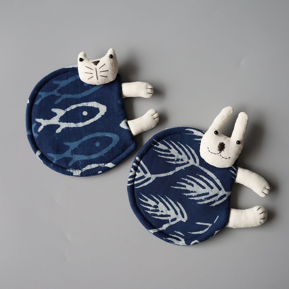 Thumbnail: Rabbit Handmade Minority Traditional Batik Cup Pad