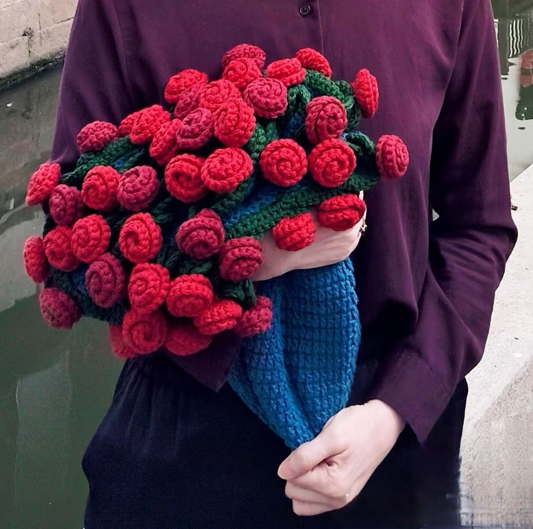 Luxurious 100% Wool Hand-Knitted China Rose Shawl&Versatile Tableclot