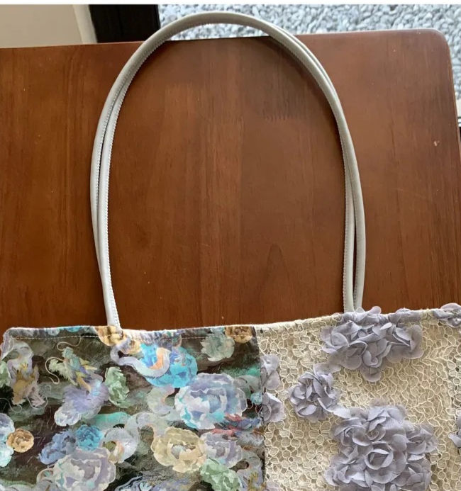 Thumbnail: Paris Style Handcrafted Half 3D Flower Bag