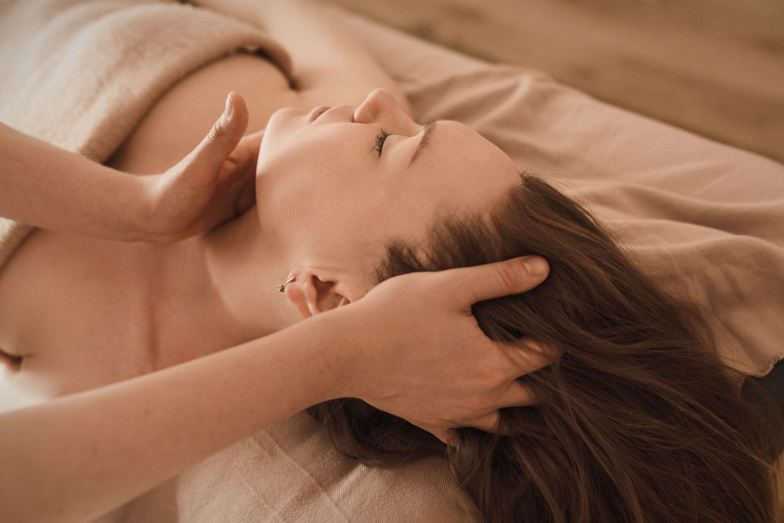 Massage californien, soin sérénité à domicile Vendargues- MH Botanic