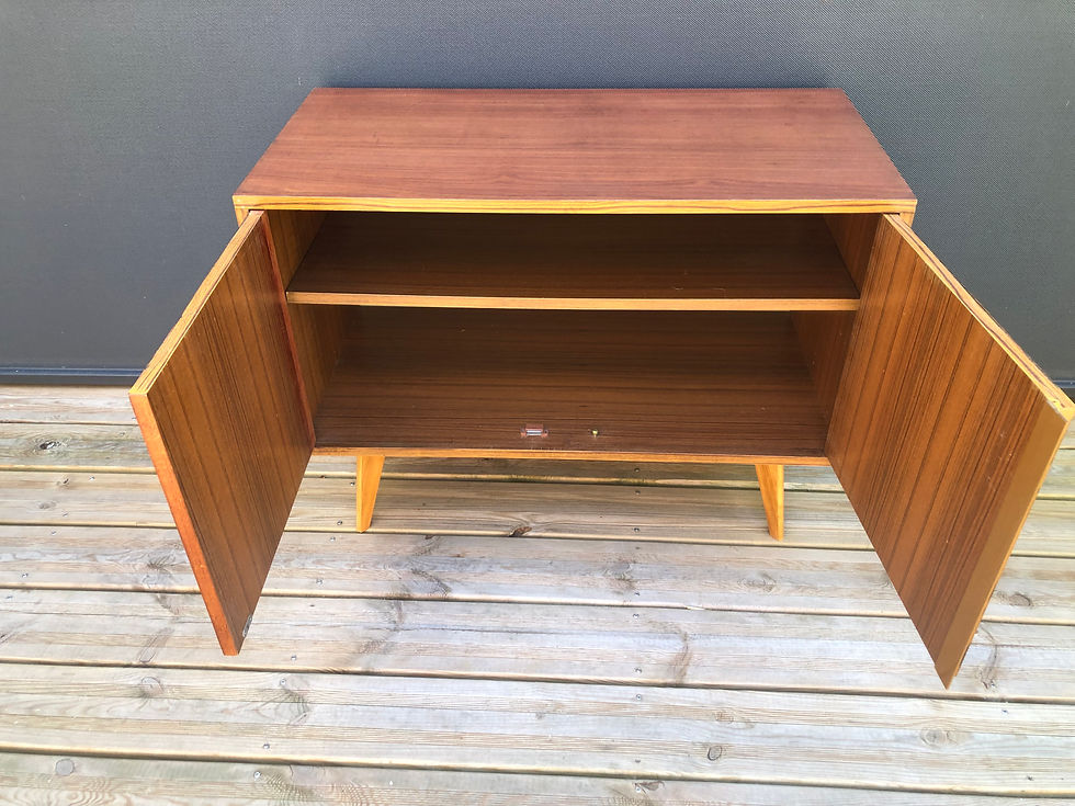 Miniature : Petit buffet teck 