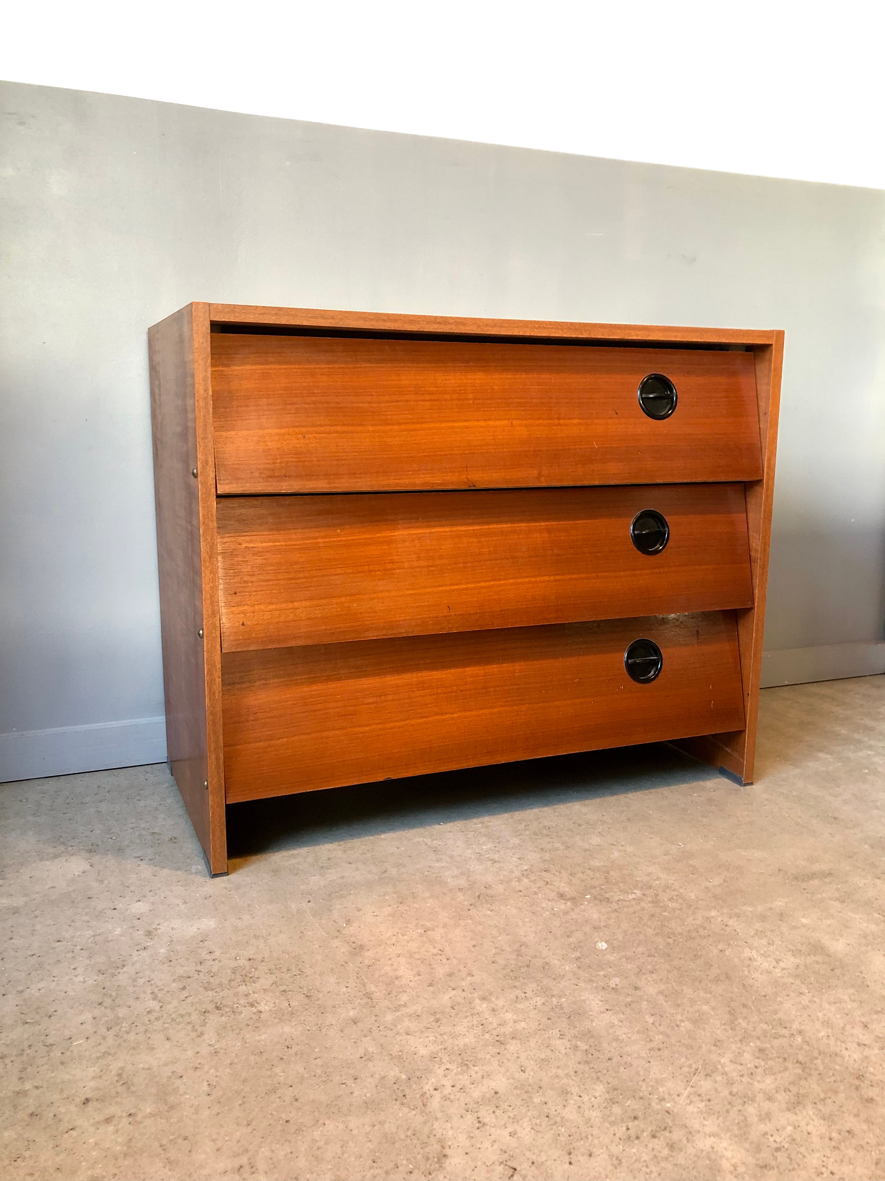 Meuble à chaussures 