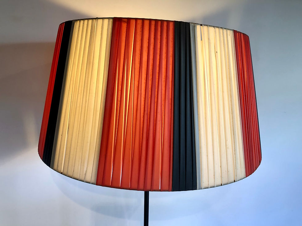 Miniature : Liseuse rétro 