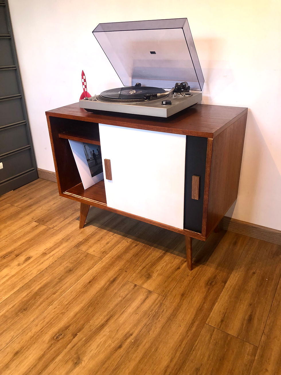 Miniature : Meuble hi-fi compas 