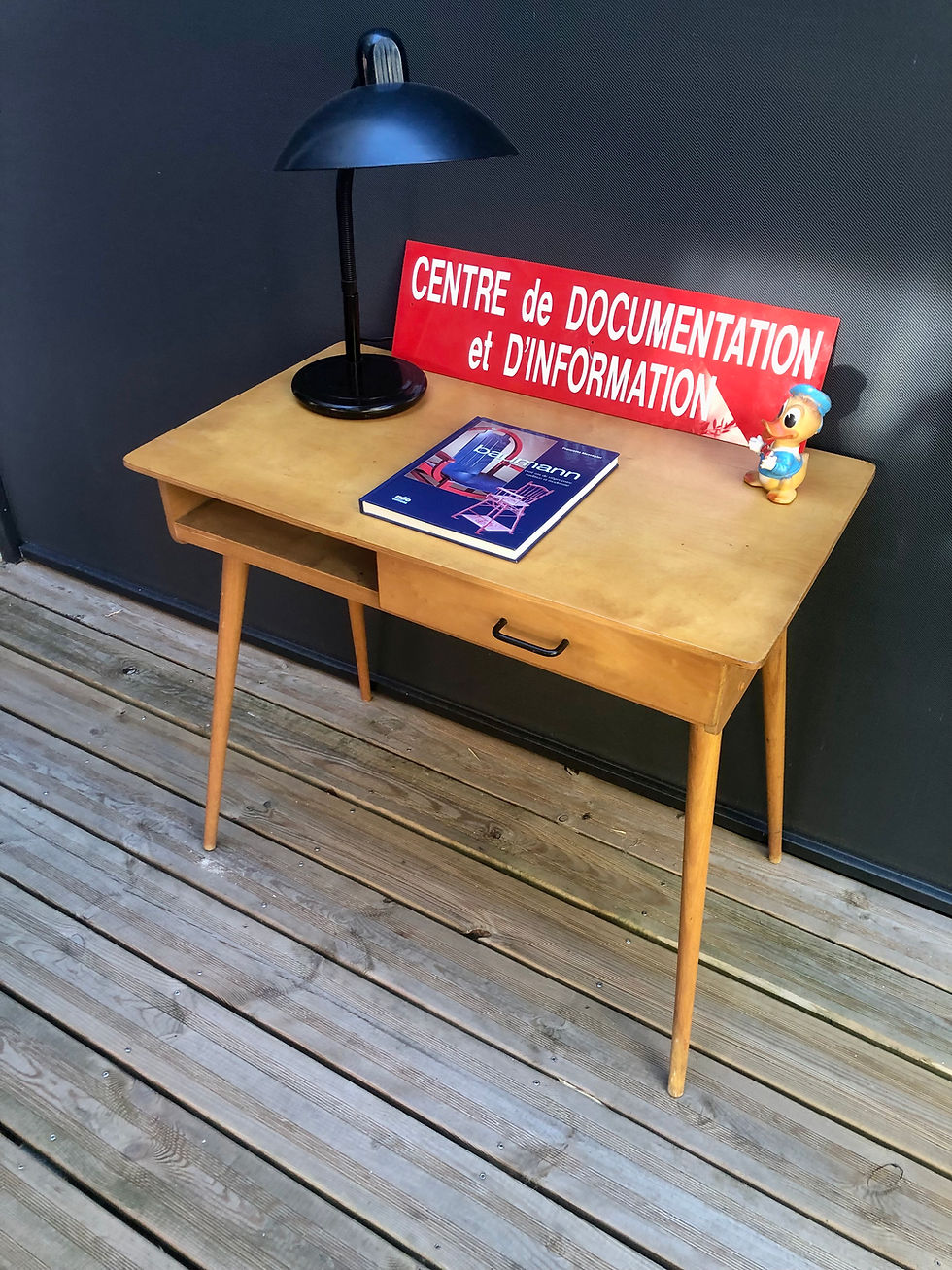 Miniature : Bureau et chaise Baumann 