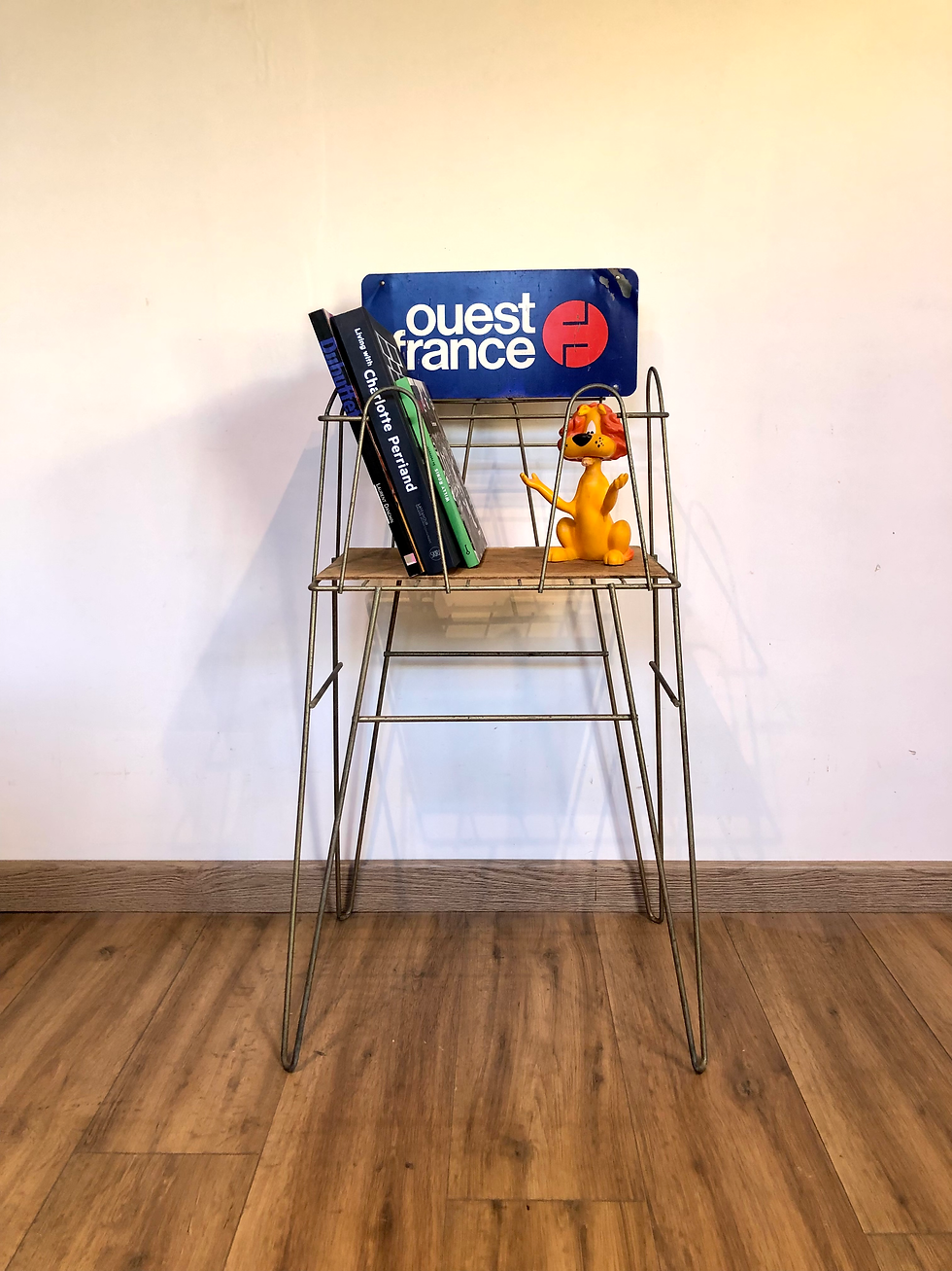 Présentoir ouest France 