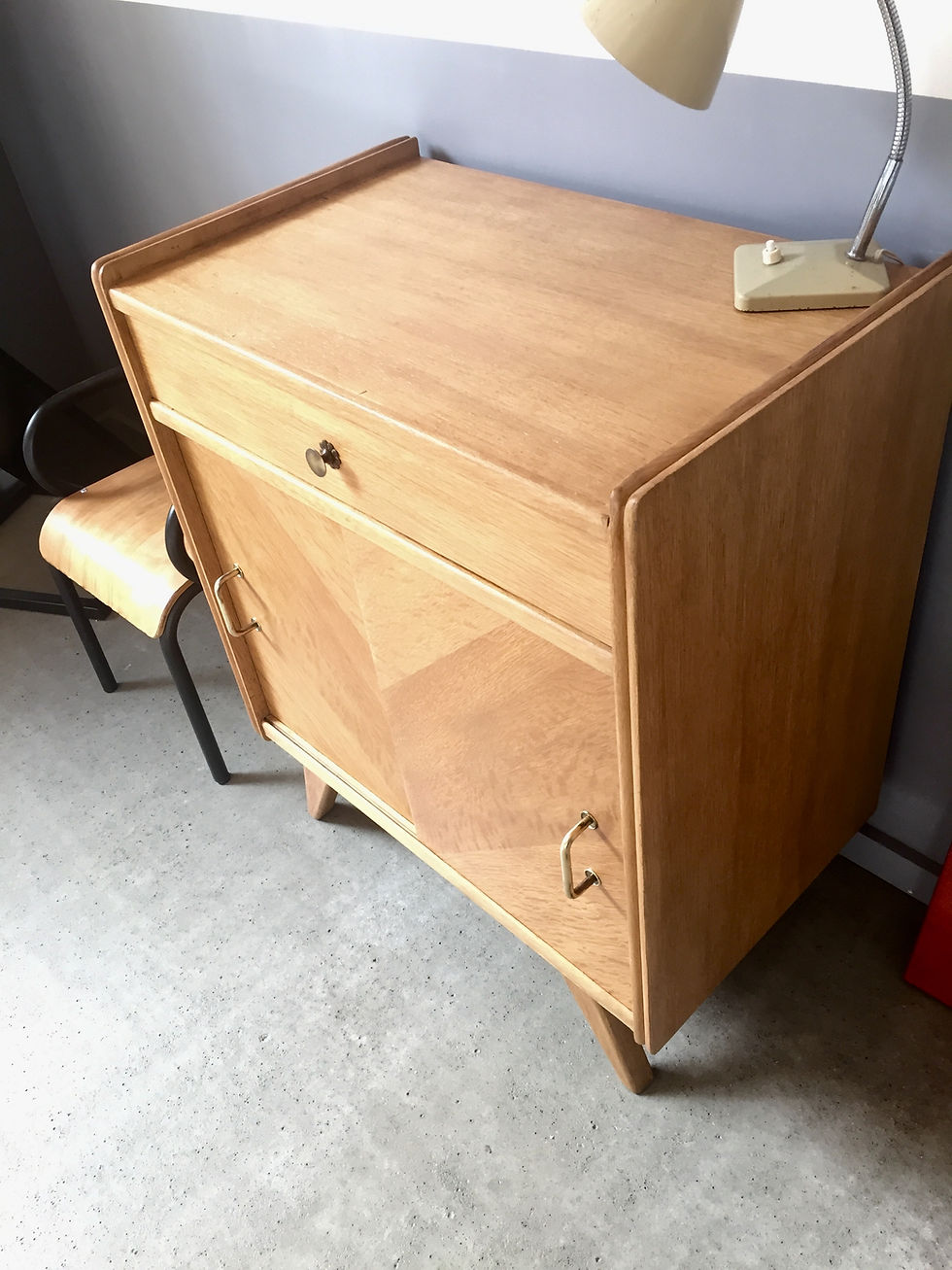 Miniature : Mini buffet/Vaisselier compas