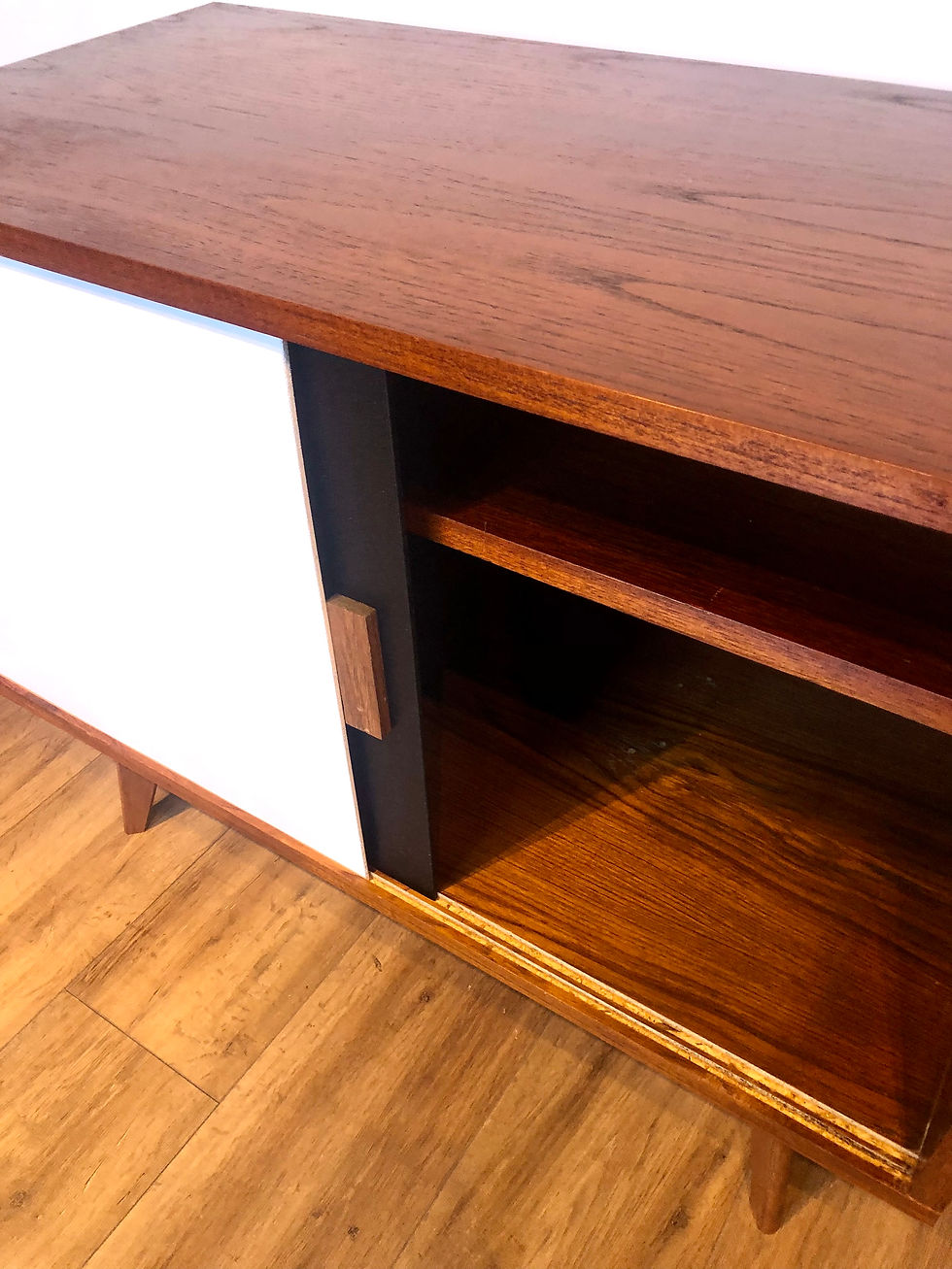 Miniature : Meuble hi-fi compas 