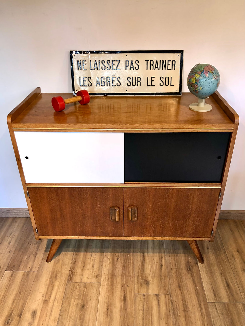 Miniature : Buffet compas