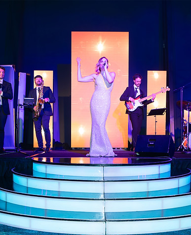 CatherineSummers SwingingGatsbyJazzClub.jpg