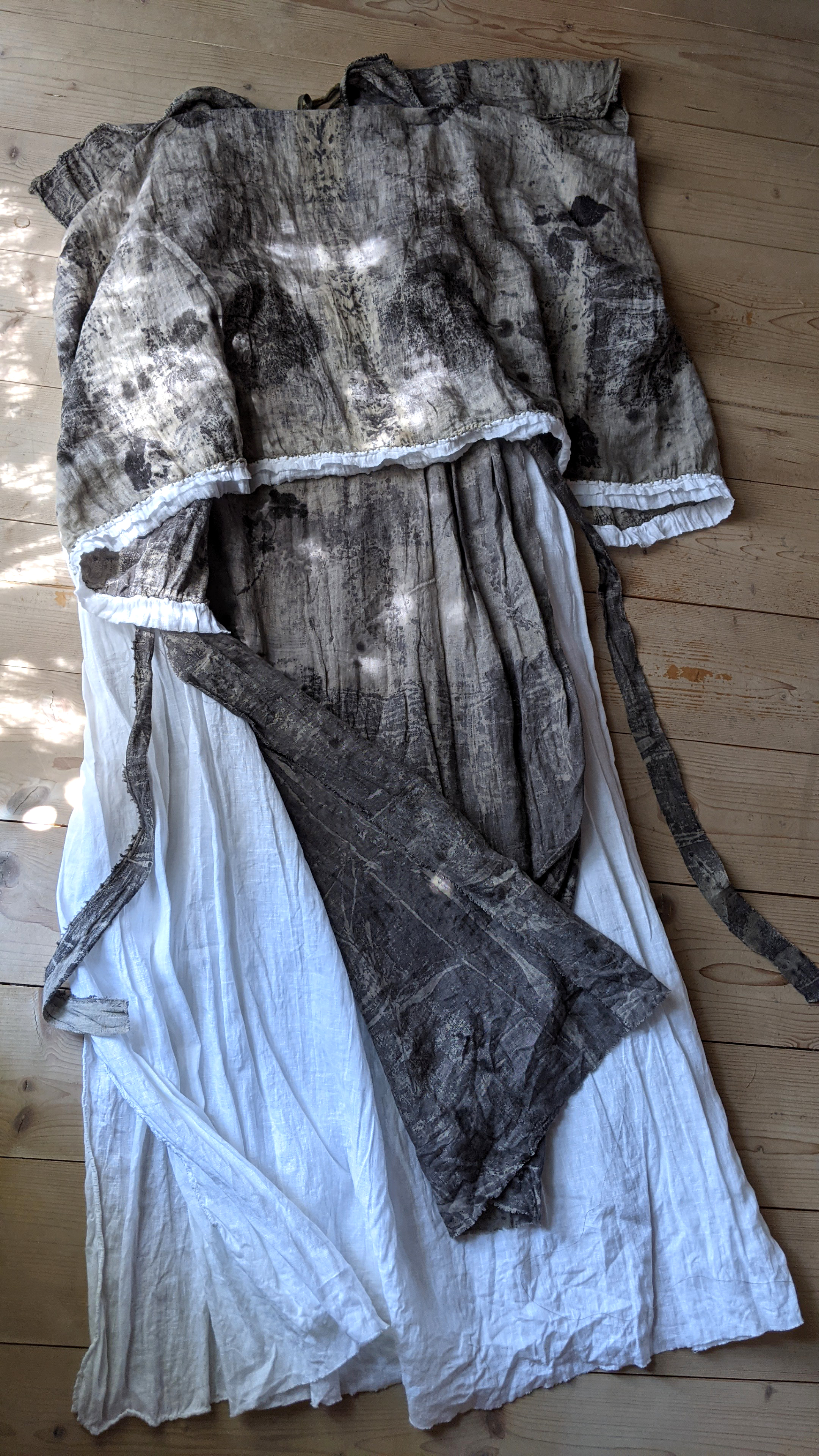 oluhi, hand sewn clothing, plant dyes, natural dyes, botanical dyes, botanical prints, compostable fabrics,