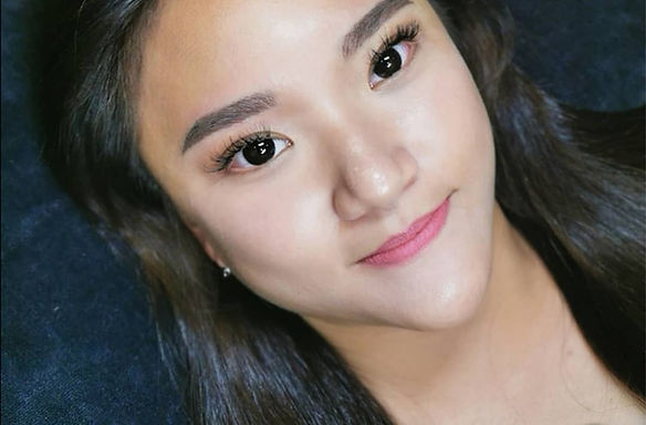 Ombre powder brows style