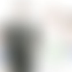 해외 웨딩이나 비치 포토에 잘 어울리는 우아한 패션 일러스트. 캐주얼한 소품과 남국풍 아이템은 30대 신부의 웰컴보드나 초대장 디자인으로 추천합니다. 패션 일러스트레이터 Takako가 그린 리조트 웨딩 일러스트입니다.