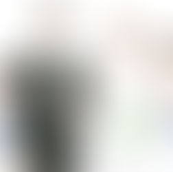 海外ウェディングやビーチフォトにぴったりの、エレガントなファッションイラスト。カジュアルシーンや南国風アイテムは、30代花嫁のウェルカムボードや招待状のペーパーアイテムとしておすすめです。ファッションイラストレーターTakakoが描くリゾートウェディングイラスト。