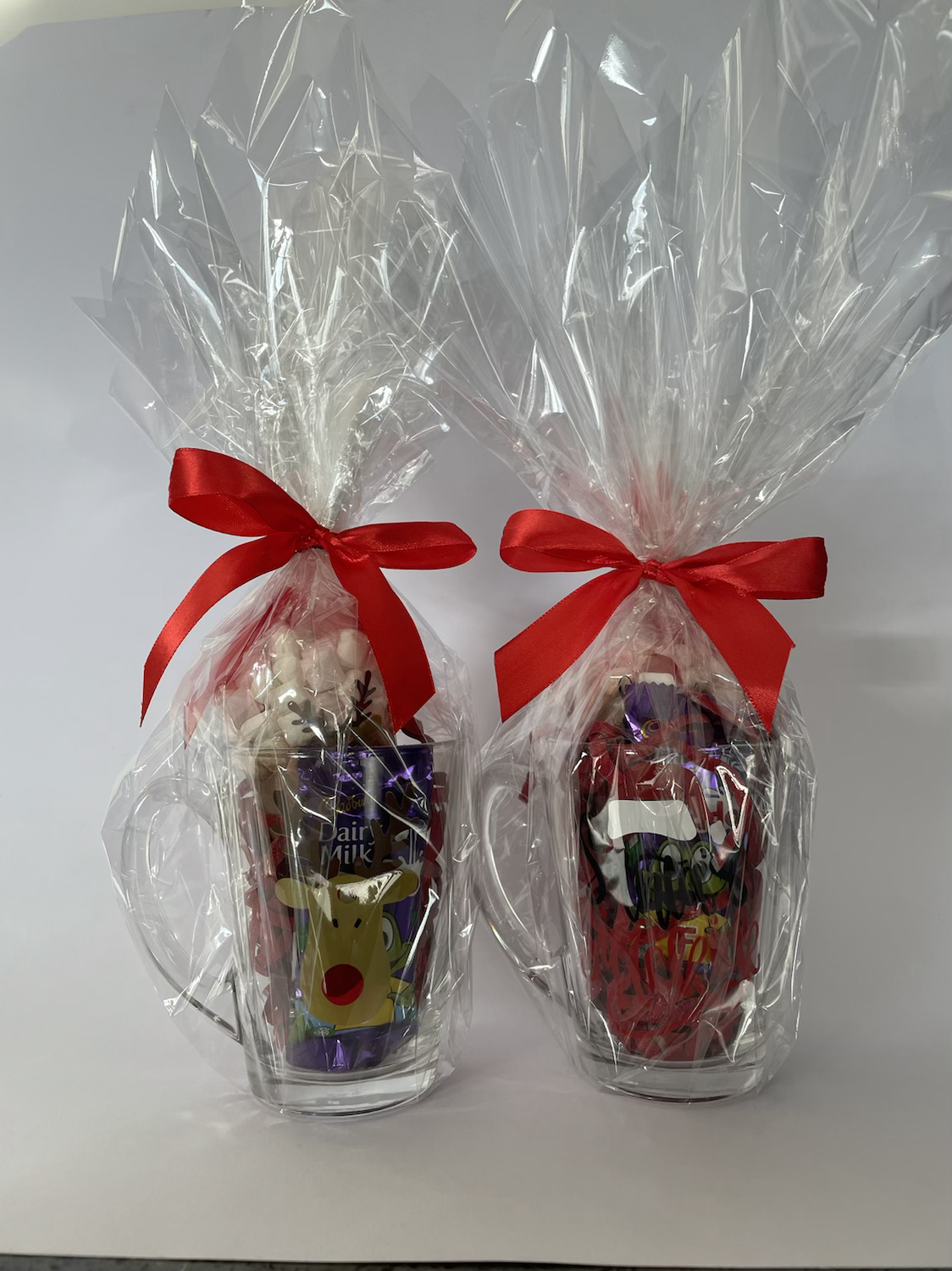 Hot chocolate and glass mug Christmas gift set