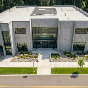 400 North – Vancouver Island Technology Park
