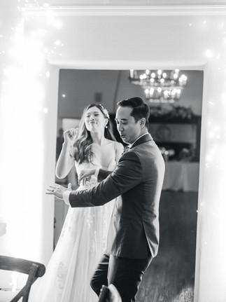 Wedding reception for Dream Wedding with an Ocean View in Palos Verdes Estates, California at La Venta Inn shot by Alvis Pham Photography, Orange County and Los Angeles Wedding Photographer