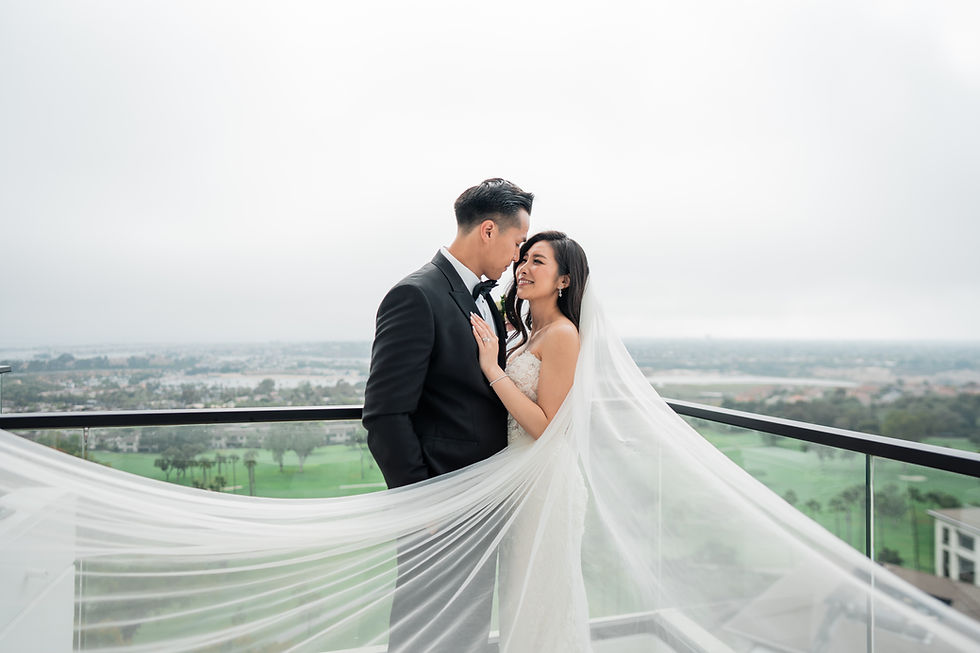Wedding photot shoot at VEA hotel in Newport beach shot by Alvis Pham Photography, Orange County Wedding Photographer