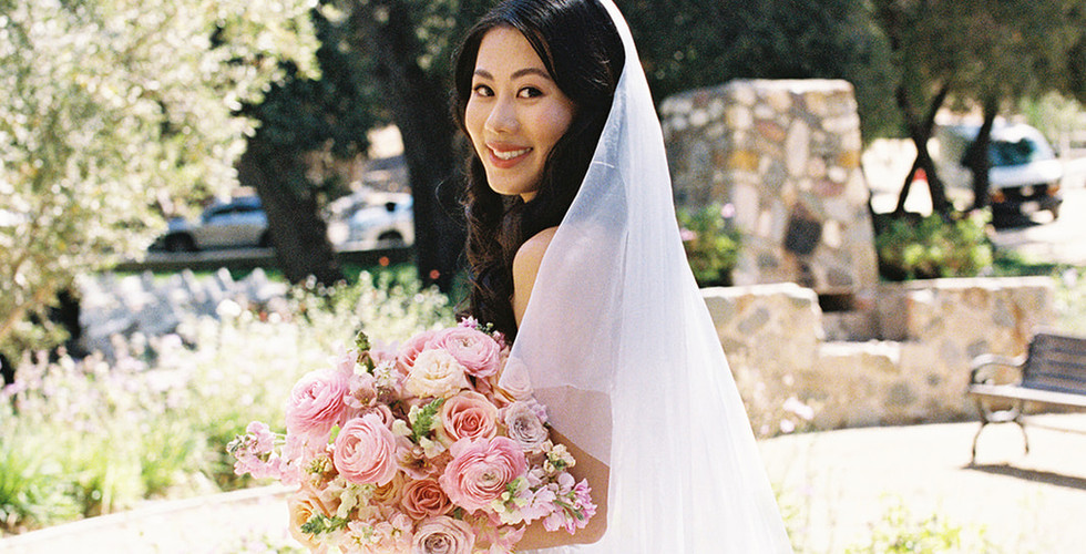 Bride solo portrait at Giracci Vineyards shot by Alvis Pham Photography, Orange County California Wedding Photographer