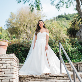 First look Portrait for Dream Wedding with an Ocean View in Palos Verdes Estates, California at La Venta Inn shot by Alvis Pham Photography, Orange County and Los Angeles Wedding Photographer
