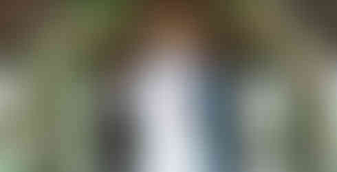 First kiss as husband and wife at Giracci Vineyards shot by Alvis Pham Photography, Orange County California Wedding Photographer