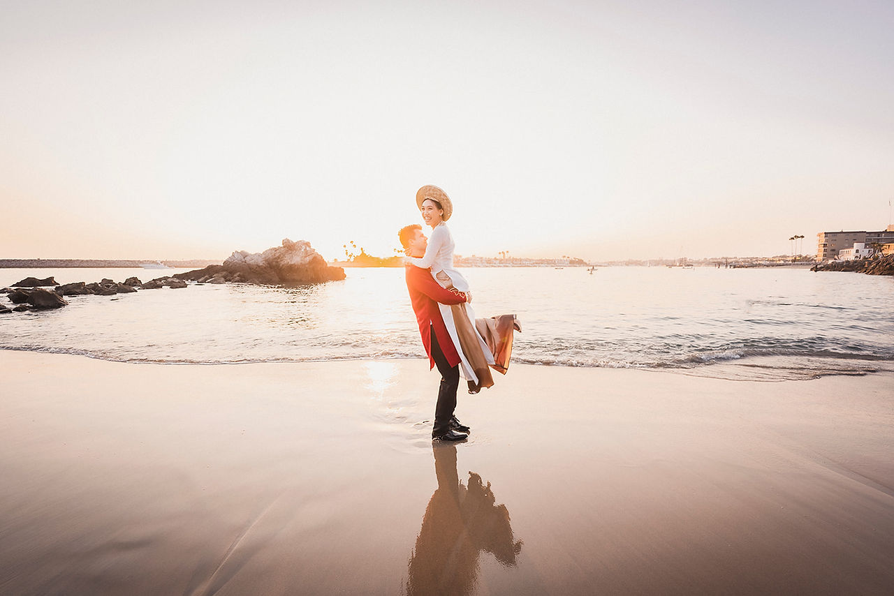 Newport Beach photo shoot shot by Paper Birch Collective, top photo shoot spots in Southern California, SoCal, best tips and tricks