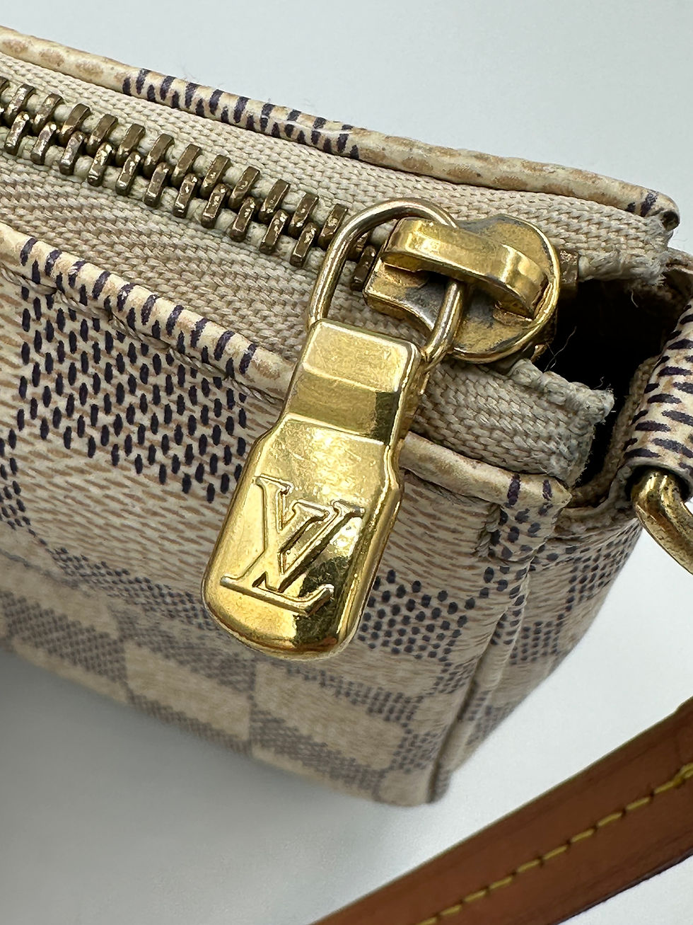 Thumbnail: Louis Vuitton---Pochette
