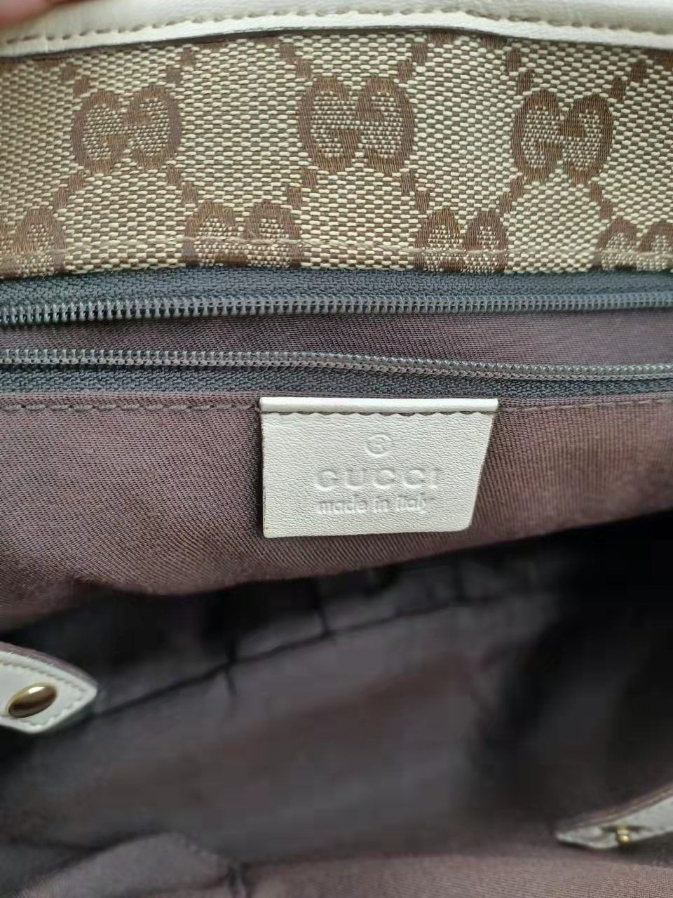 Thumbnail: Gucci Shoulder bag