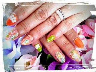 ♪カラフル派手派手ネイル♪