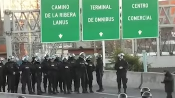 Patricia Bullrich criticó el desempeño de la policía bonaerense en el corte del Puente La Noria: “Siempre tarde”